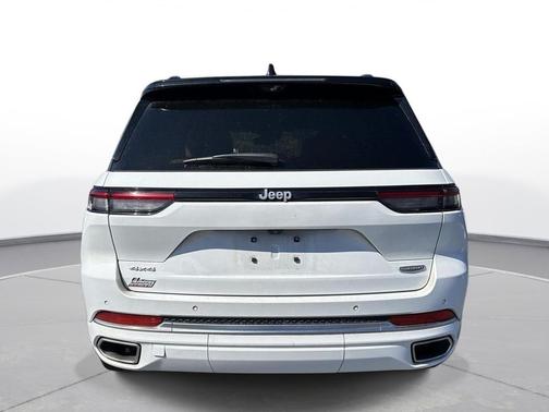 2024 Jeep Grand Cherokee Summit