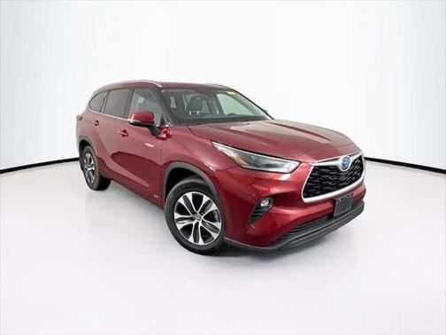 2021 Toyota Highlander Hybrid XLE