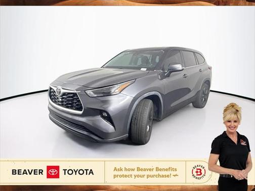 2022 Toyota Highlander LE