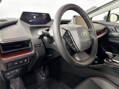 2025 Toyota Prius Plug-In Hybrid XSE