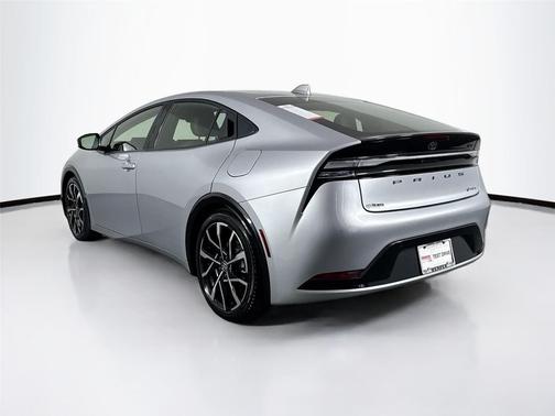 2025 Toyota Prius Plug-In Hybrid XSE