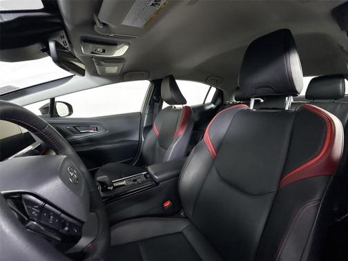 2025 Toyota Prius Plug-In Hybrid XSE