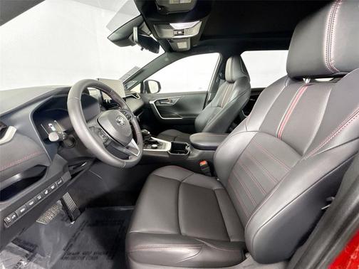 2025 Toyota RAV4 Hybrid SE