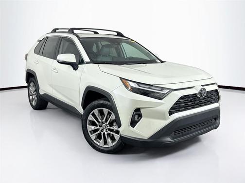 2022 Toyota RAV4 XLE Premium