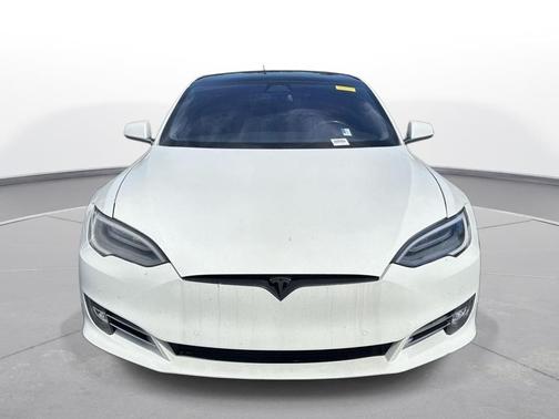 Pearl White Multi-Coat 2019 Tesla Model S Performance