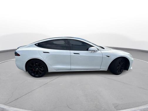 Pearl White Multi-Coat 2019 Tesla Model S Performance