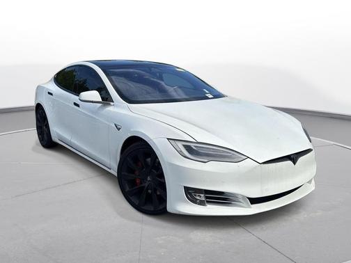 Pearl White Multi-Coat 2019 Tesla Model S Performance