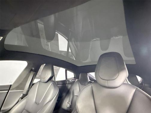 Pearl White Multi-Coat 2019 Tesla Model S Performance