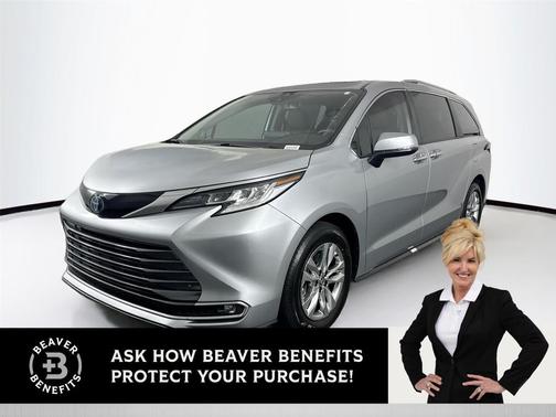 Celestial Silver Metallic 2023 Toyota Sienna Limited