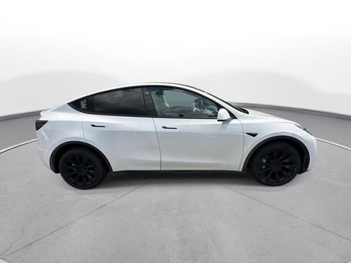 Pearl White Multi-Coat 2021 Tesla Model Y Long Range Dual Motor All-Wheel Drive