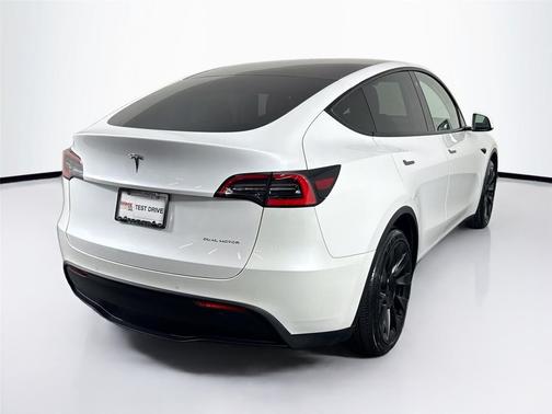 Pearl White Multi-Coat 2021 Tesla Model Y Long Range Dual Motor All-Wheel Drive