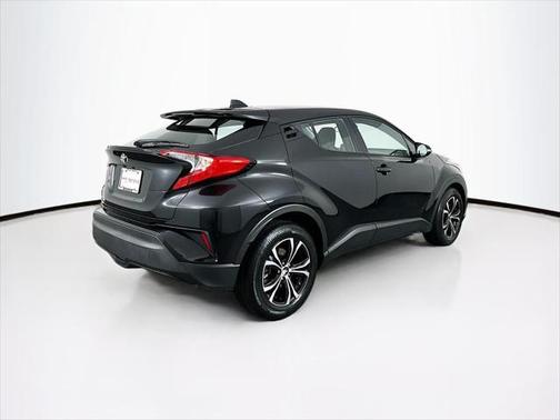 2021 Toyota C-HR LE