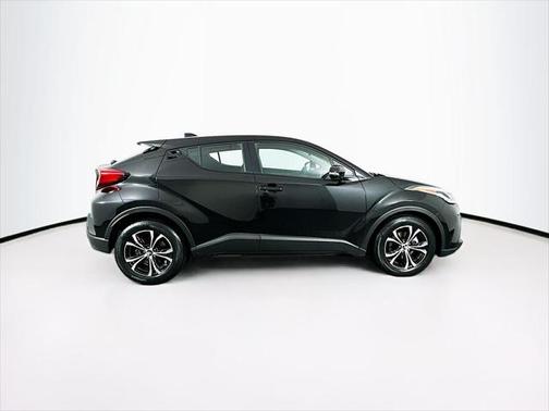 2021 Toyota C-HR LE