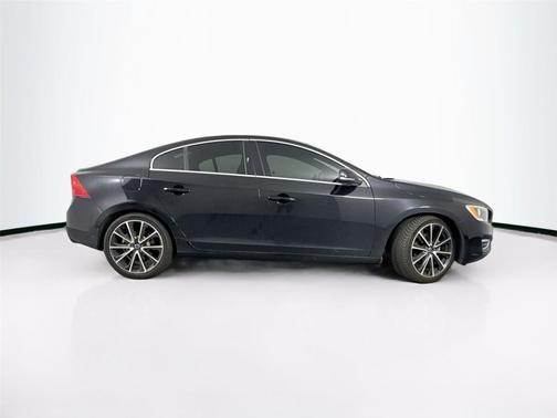 2016 Volvo S60 T5 Drive-E Premier