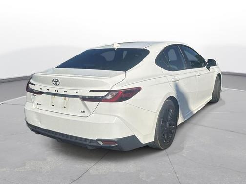 Ice Cap 2025 Toyota Camry SE