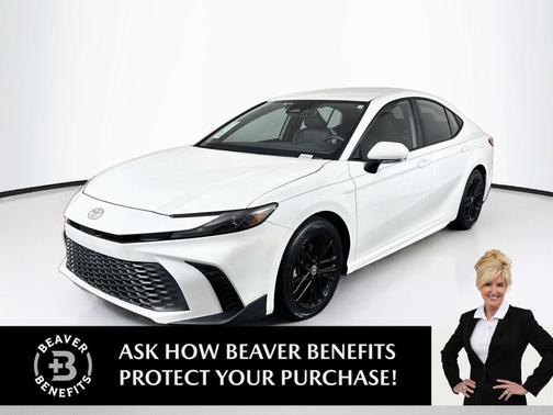 Ice Cap 2025 Toyota Camry SE