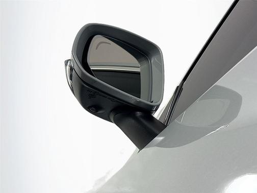 Vapour Grey Metallic 2025 Volvo XC90 B6 Plus 7-Seater