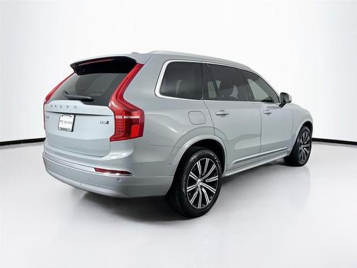 Vapour Grey Metallic 2025 Volvo XC90 B6 Plus 7-Seater