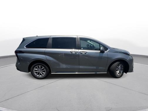 Heavy Metal 2026 Toyota Sienna LE