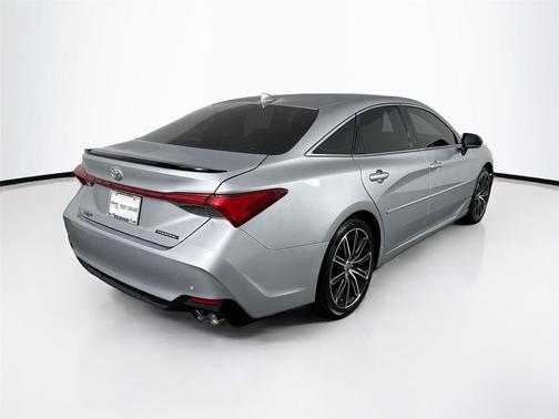 Celestial Silver Metallic 2022 Toyota Avalon Touring