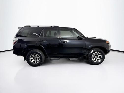 2022 Toyota 4Runner TRD Off Road