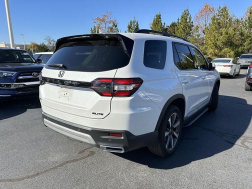 2024 Honda Pilot Elite
