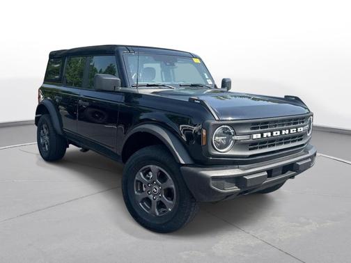 Shadow Black 2025 Ford Bronco Base