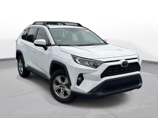 Super White 2019 Toyota RAV4 XLE