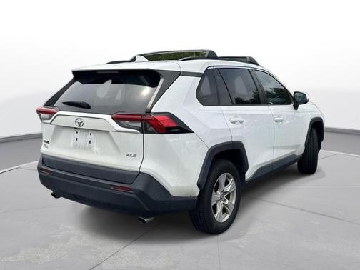 Super White 2019 Toyota RAV4 XLE