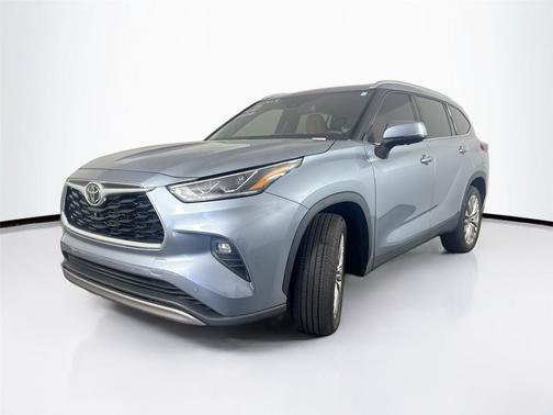 2023 Toyota Highlander Platinum