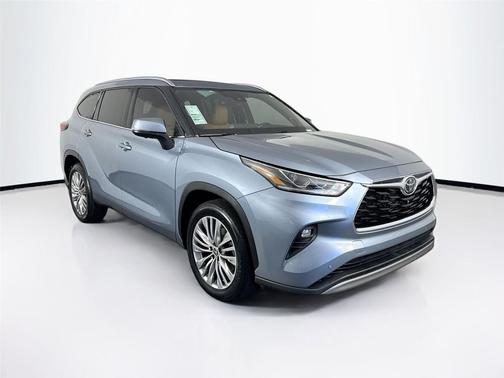 2023 Toyota Highlander Platinum