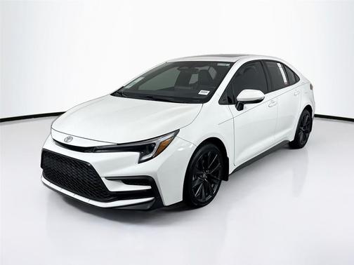 Ice Cap 2024 Toyota Corolla XSE