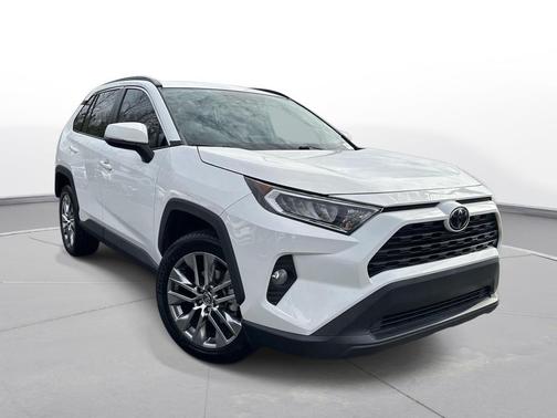 2020 Toyota RAV4 XLE Premium