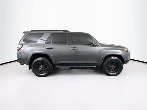 2022 Toyota 4Runner TRD Off Road