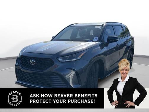 Magnetic Gray Metallic 2023 Toyota Highlander XSE