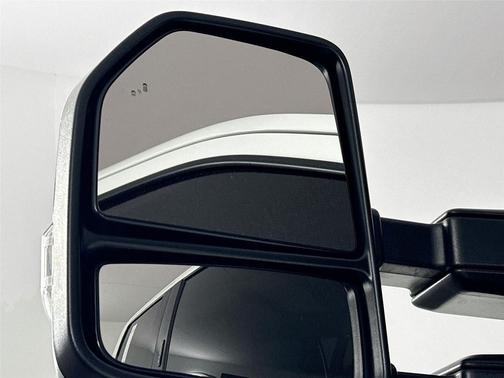 Star White Metallic Tri-Coat 2022 Ford F-250 Platinum