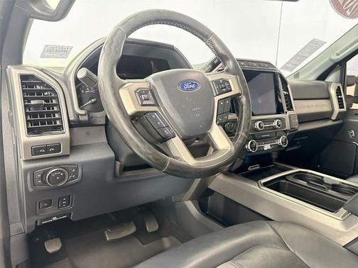 Star White Metallic Tri-Coat 2022 Ford F-250 Platinum