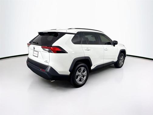 2023 Toyota RAV4 Hybrid LE