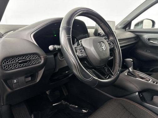 Crystal Black Pearl 2024 Honda HR-V 2WD Sport