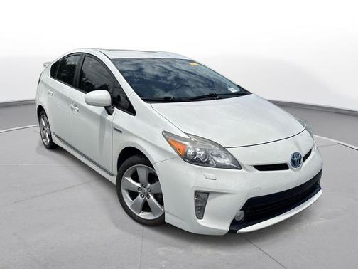 Blizzard Pearl 2013 Toyota Prius Five