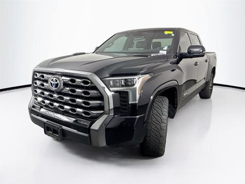 2023 Toyota Tundra Hybrid Platinum
