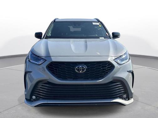 2025 Toyota Highlander XSE