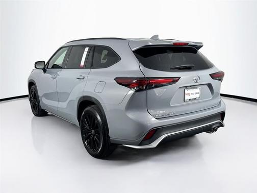 2025 Toyota Highlander XSE