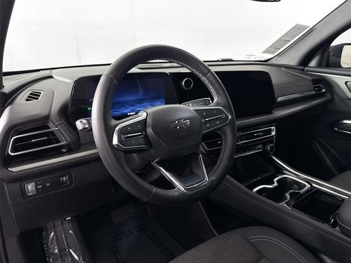 Lakeshore Blue Metallic 2024 Chevrolet Traverse LT