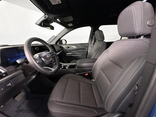 Lakeshore Blue Metallic 2024 Chevrolet Traverse LT