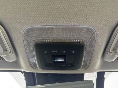 2025 Toyota Prius Plug-In Hybrid XSE Premium