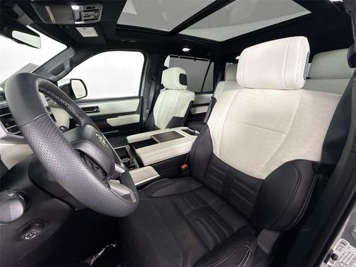 2023 Toyota Sequoia Capstone