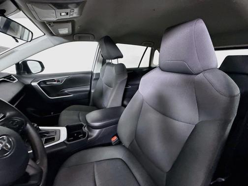 Silver Sky Metallic 2025 Toyota RAV4 XLE