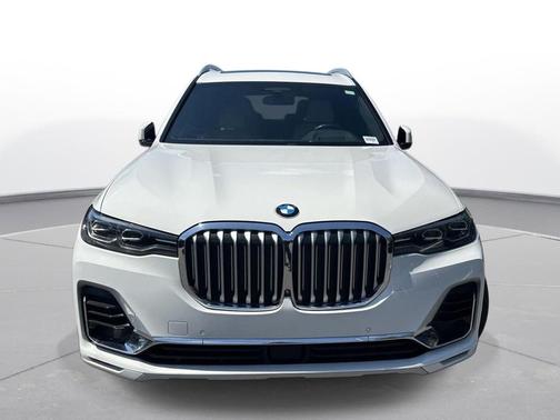 Alpine White 2021 BMW X7 xDrive40i
