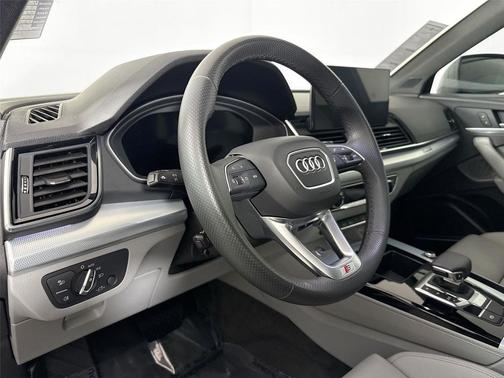 2025 Audi Q5 45 S line Premium Plus
